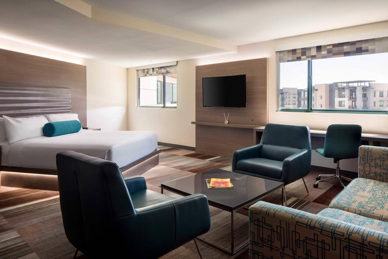 Aloft Scottsdale Hotel Exterior photo