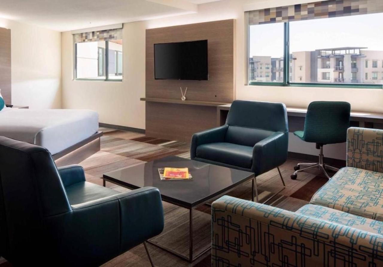 Aloft Scottsdale Hotel Exterior photo
